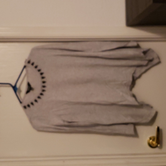 Vera Wang sweater - Picture 1 of 3